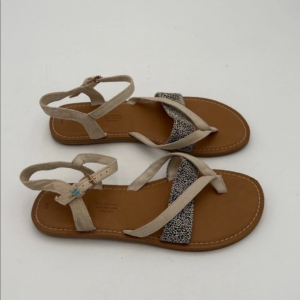 Toms Lexie Stylish Beige Black Women Sandals 7 canvas leather casual vacation